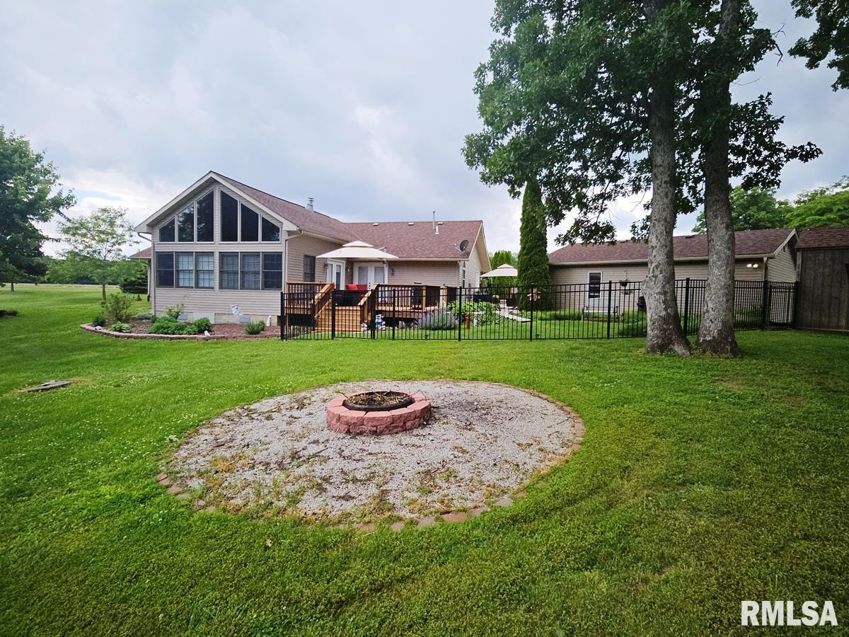 12720 Soaring Eagle Lane Shipman, IL 62685 - Photo 16 of 47