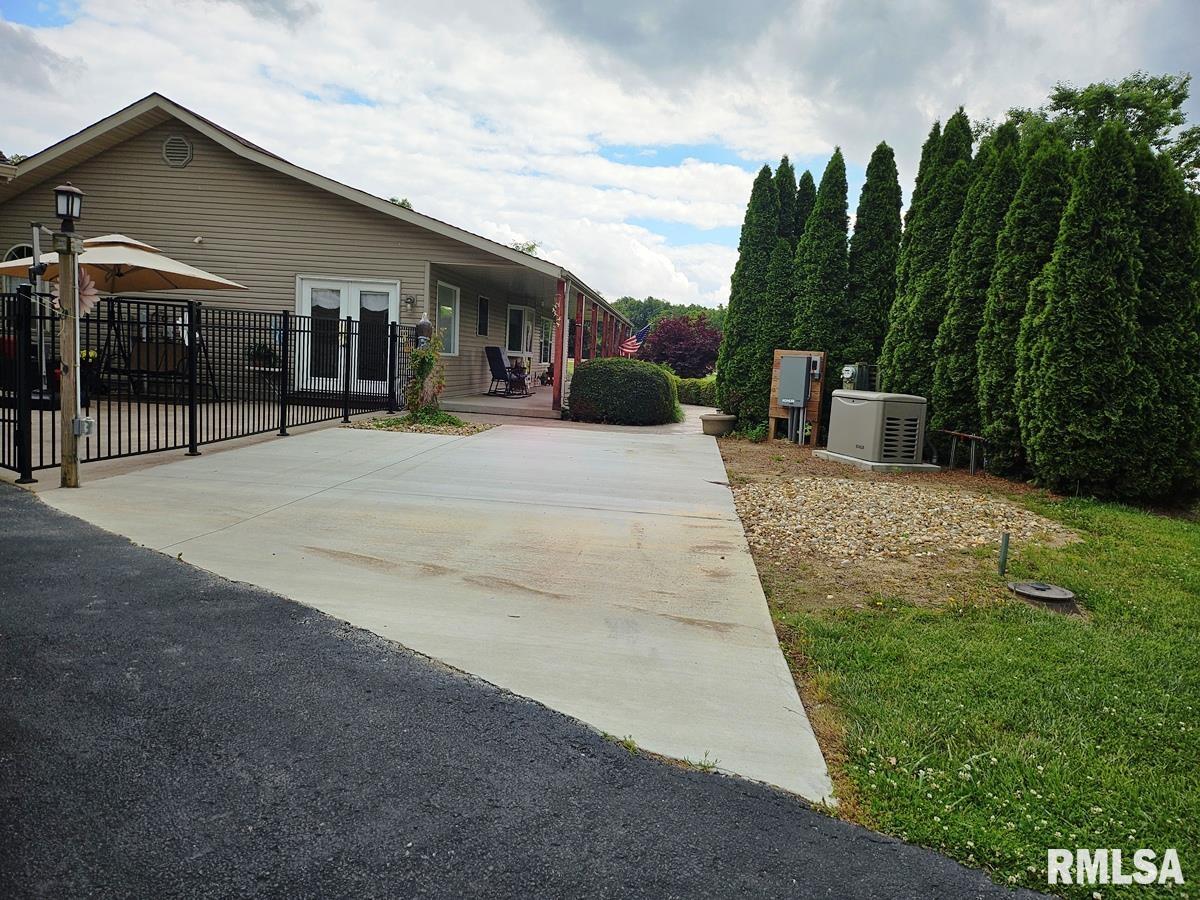 12720 Soaring Eagle Lane Shipman, IL 62685 - Photo 45 of 47