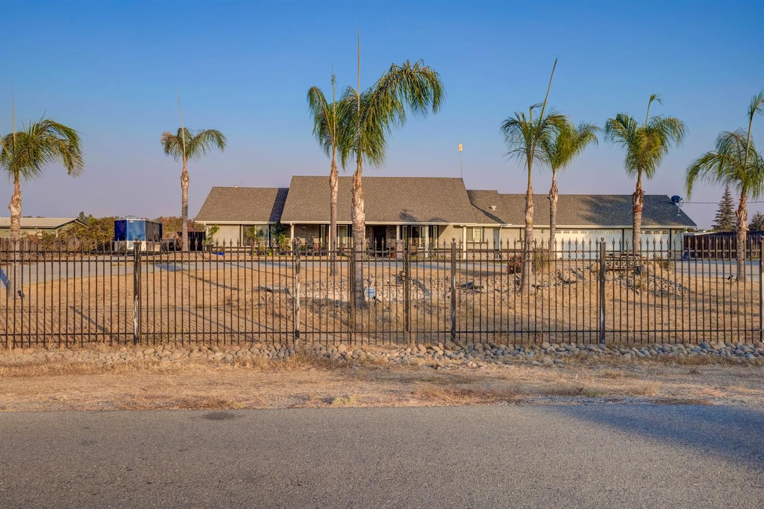 20147 Del Mar Road Madera, CA 93638 - Photo 10 of 44 Gallery Image 10