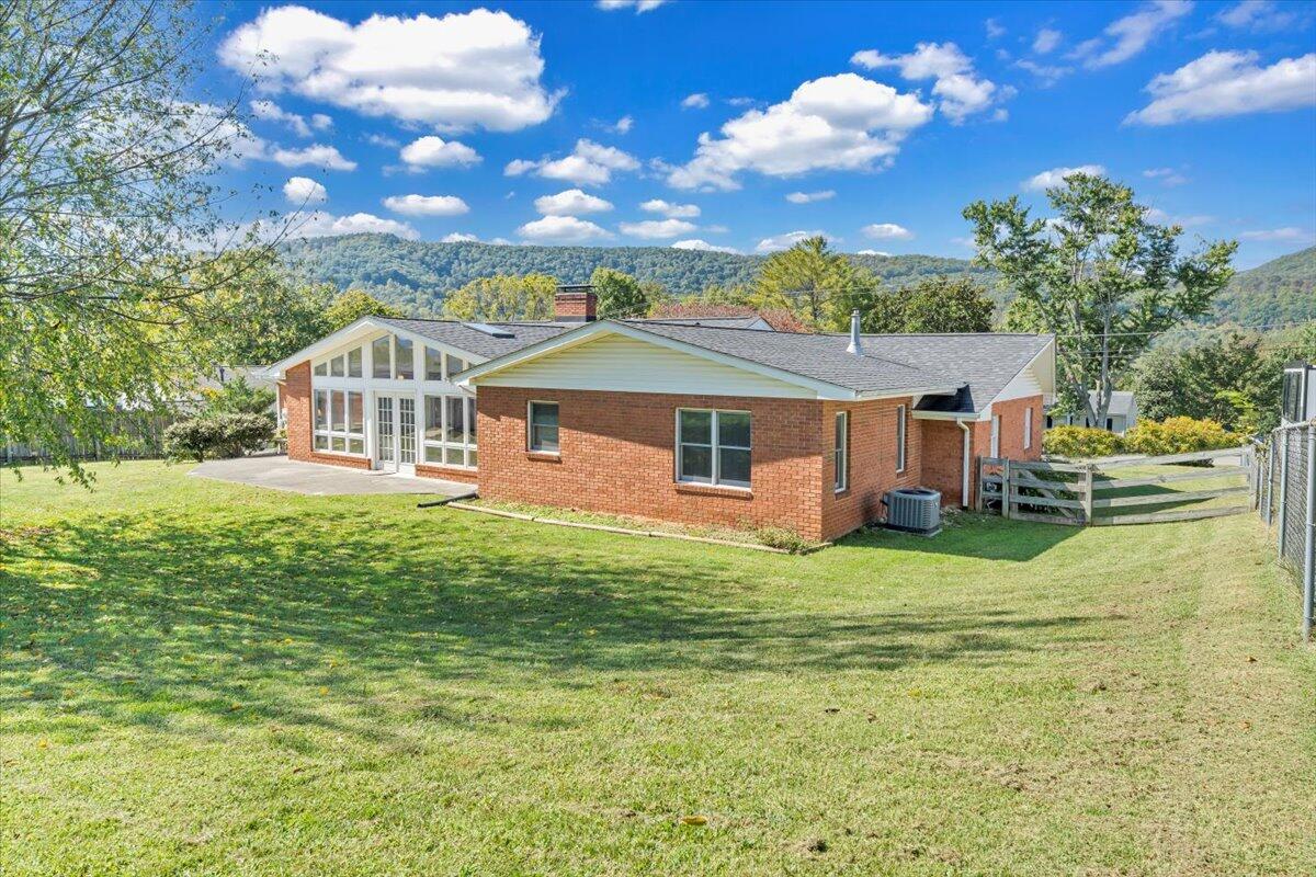 674 Azalea Road Daleville, VA 24083 - Photo 3 of 66 002-MIB01776