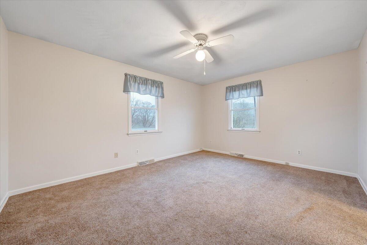 674 Azalea Road Daleville, VA 24083 - Photo 41 of 66 040-MIB06241