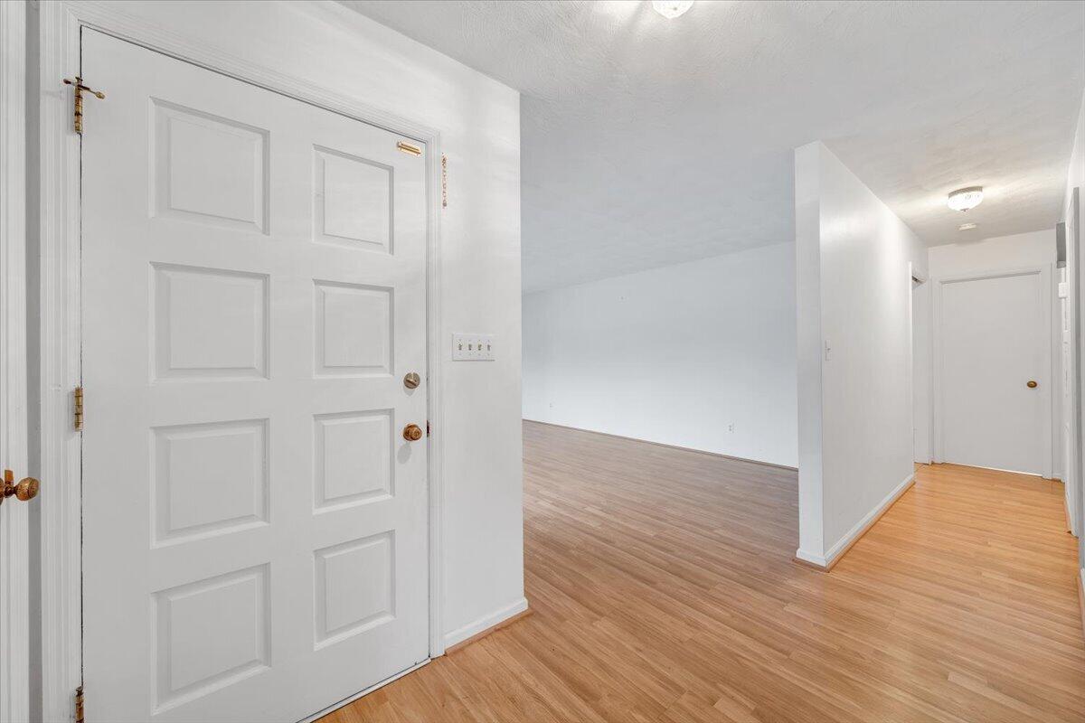 674 Azalea Road Daleville, VA 24083 - Photo 5 of 66 004-MIB06136