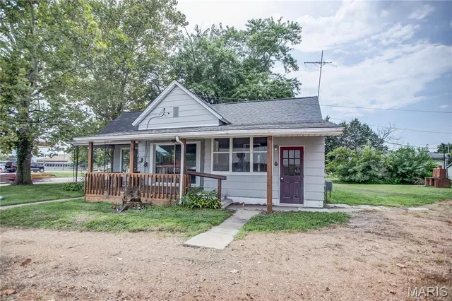$110,000 | 905 West Carpenter Street, Jerseyville, IL 62052