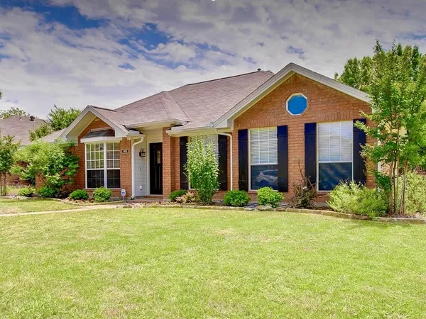 $2,550 | 1411 Mapleview Drive, Carrollton, TX 75007