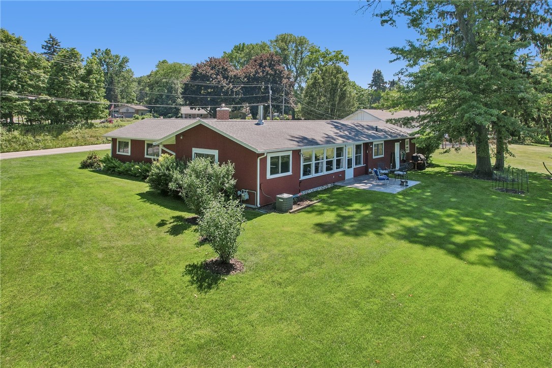 536 Lake Road Webster, NY 14580 - Photo 35 of 45