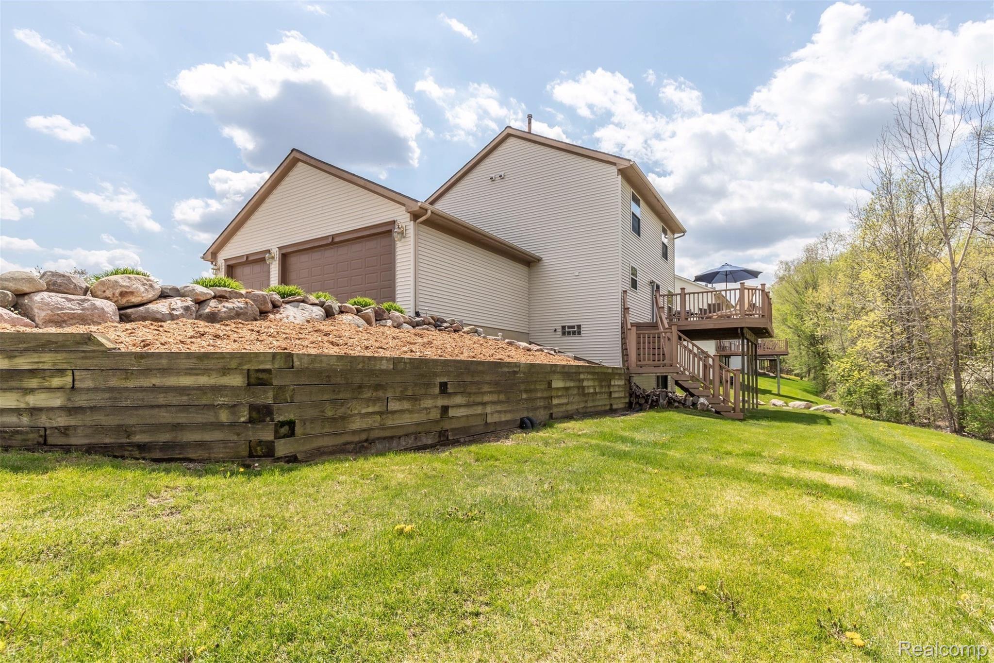 3390 Snowden Lane Howell, MI 48843 - Photo 20 of 20 3390 Snowden 13.jpg