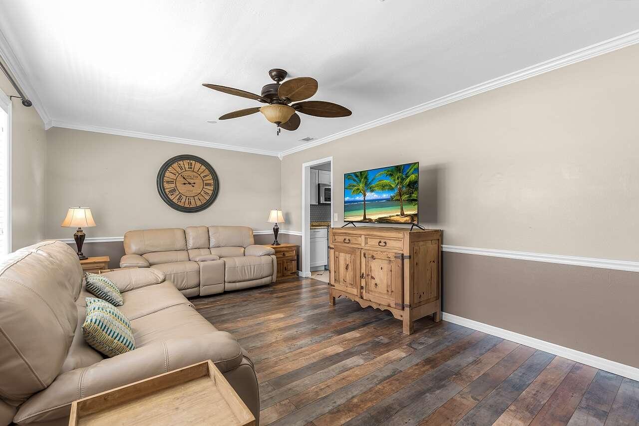 5103 Center Street Jupiter, FL 33458 - Photo 4 of 24 Mulligan.4