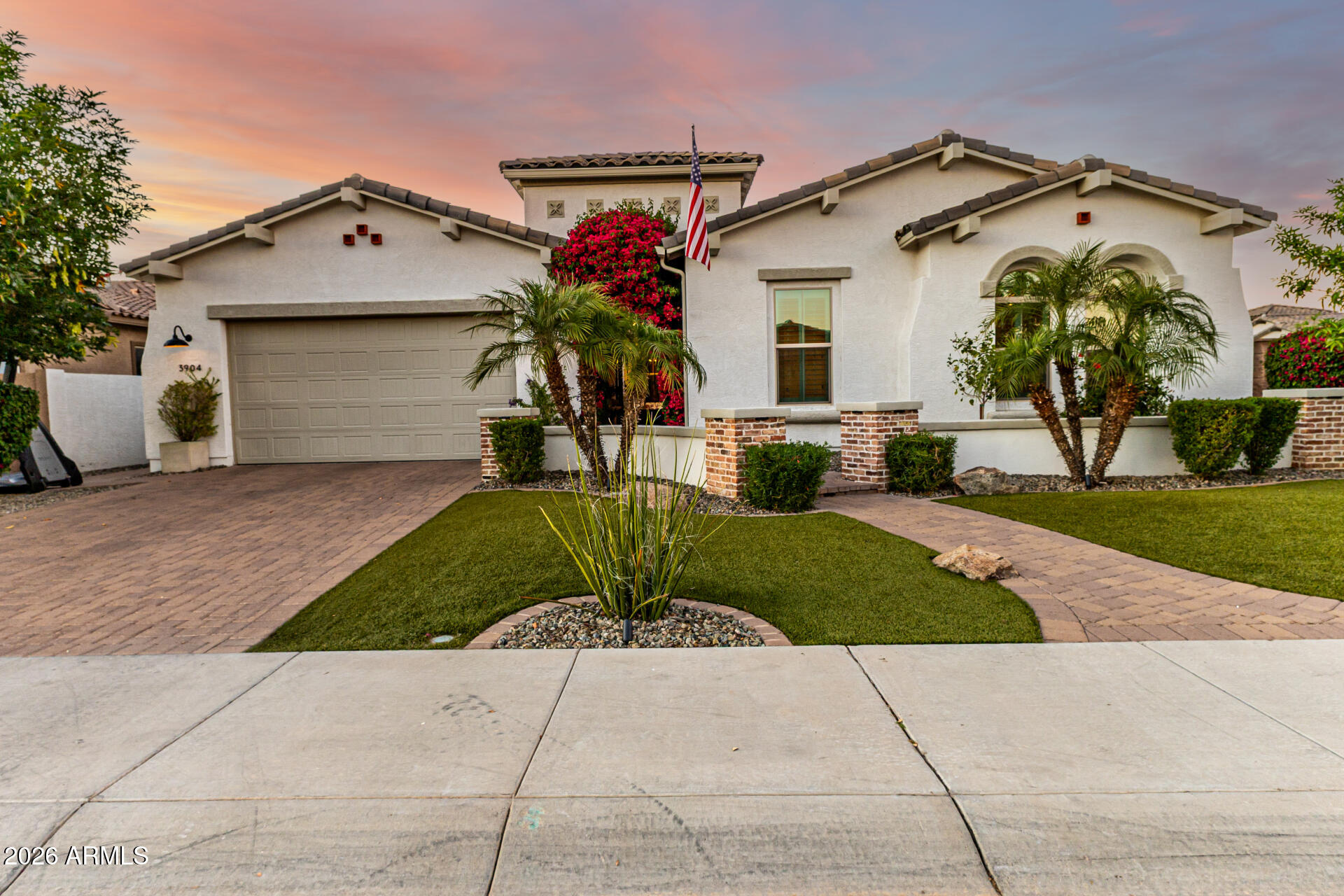3904 East Carob Drive Gilbert, AZ 85298 - Photo 6 of 66 02-Carob
