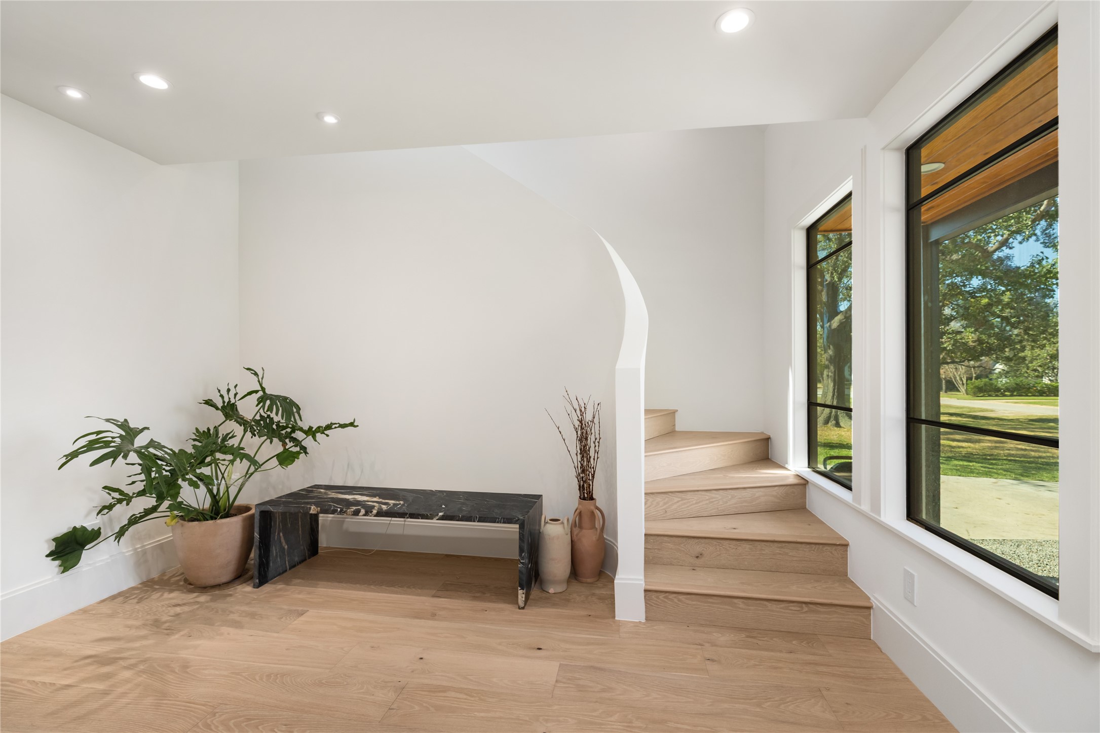 419 West 30th Street Houston, TX 77018 - Photo 37 of 45 a room with a potted plant and windows