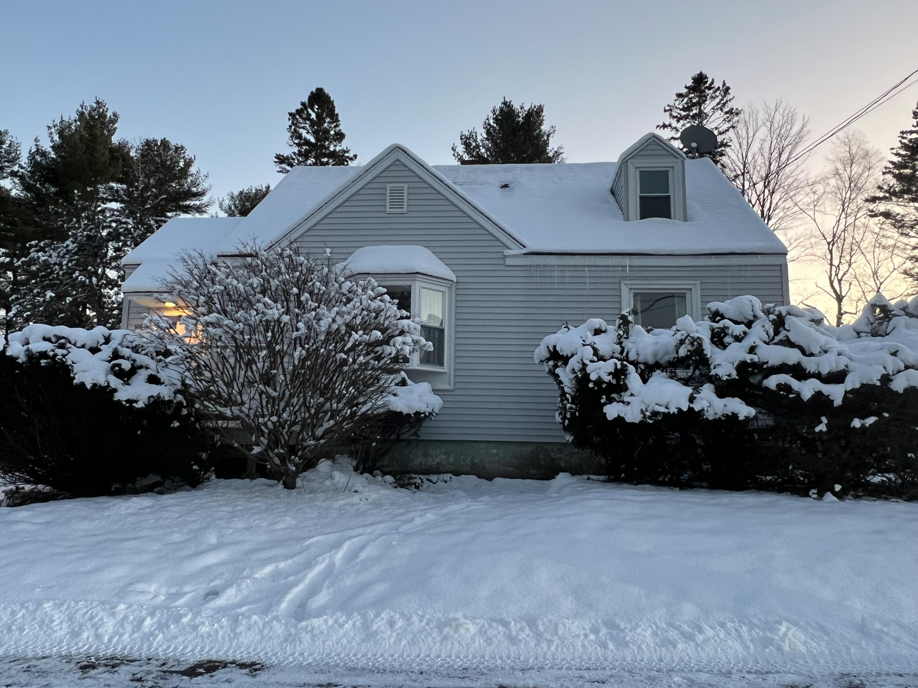 105 Crestmont Road Bangor, ME 04401 - Photo 21 of 48 IMG_3552