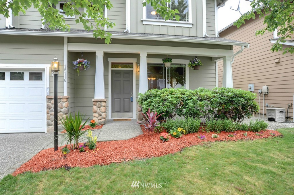 16116 40th Avenue Southeast Bothell, WA 98012 - Photo 2 of 19 Gallery Image 2