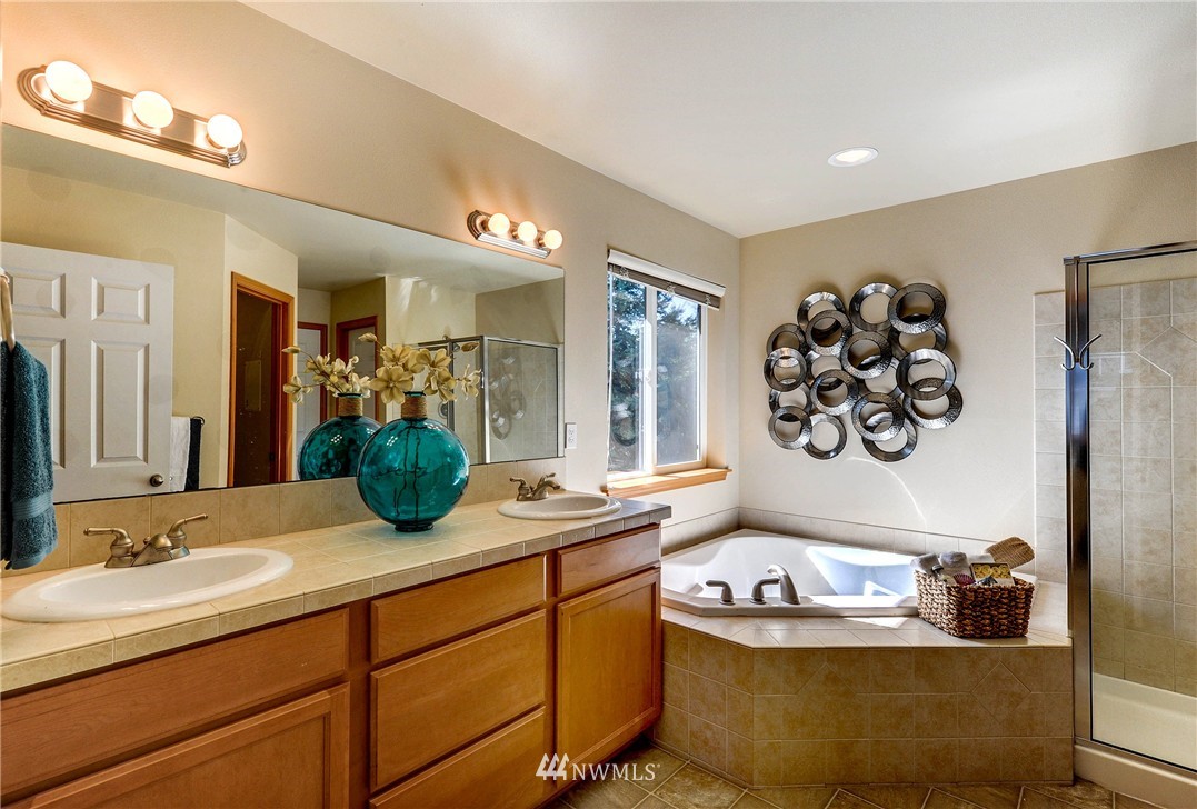 16116 40th Avenue Southeast Bothell, WA 98012 - Photo 13 of 19 Gallery Image 13