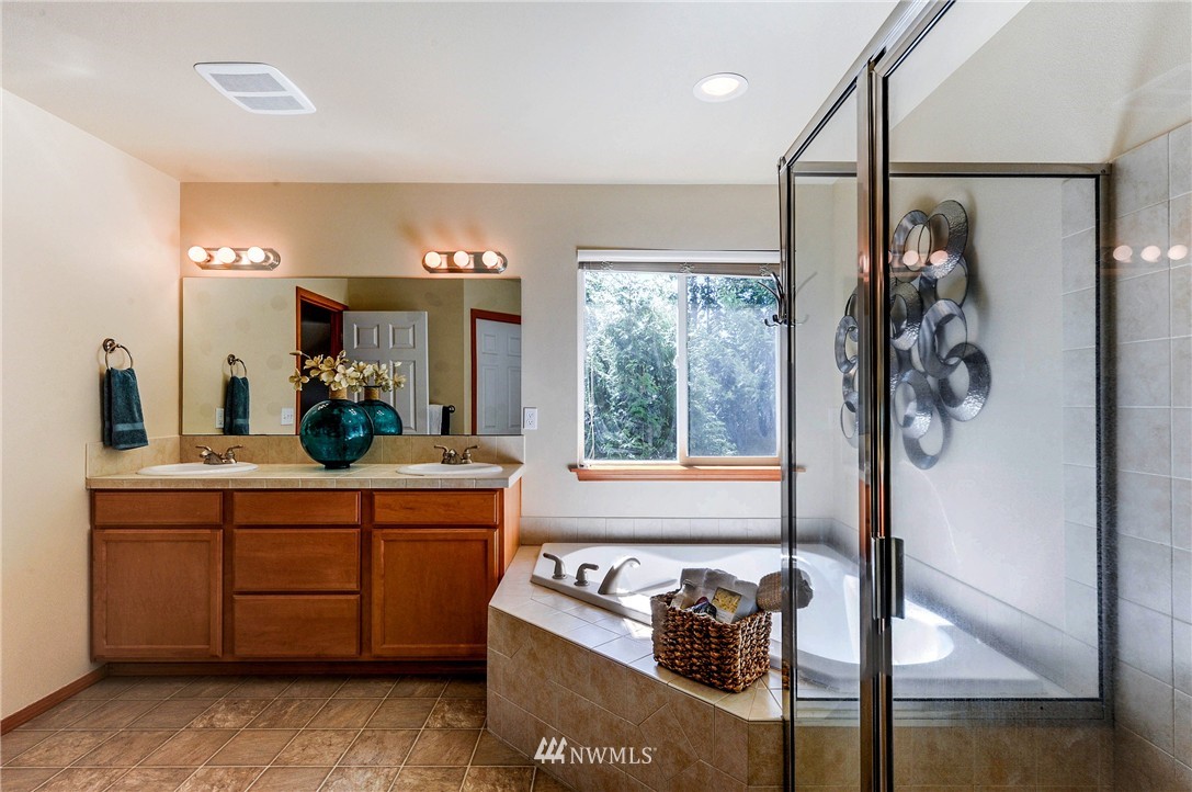 16116 40th Avenue Southeast Bothell, WA 98012 - Photo 14 of 19 Gallery Image 14