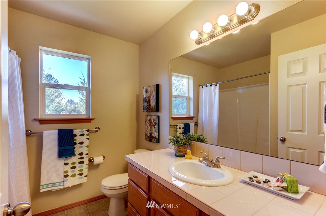 16116 40th Avenue Southeast Bothell, WA 98012 - Photo 9 of 19 Gallery Image 9