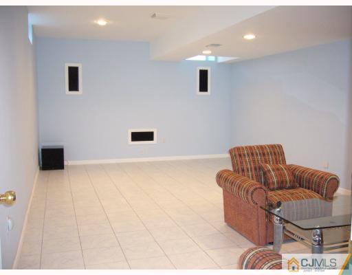 9 Apple Ridge Way East Brunswick, NJ 08816 - Photo 10 of 10 Gallery Image 10