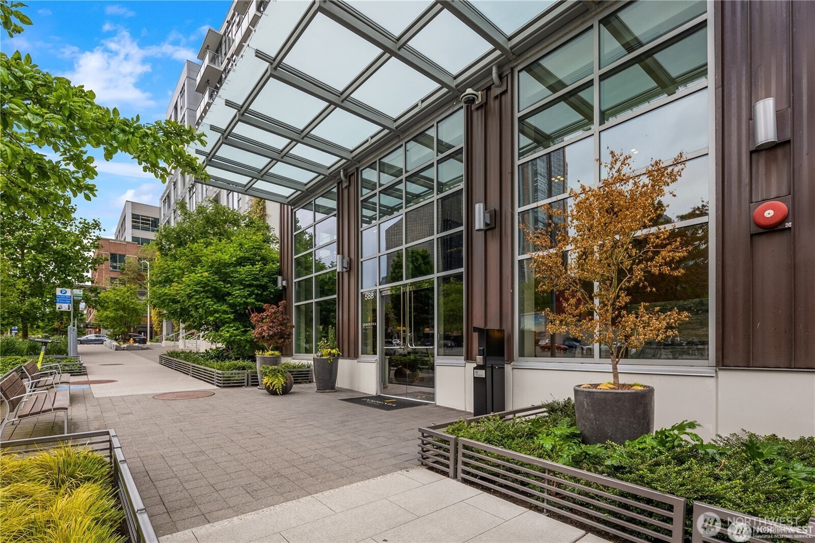 588 Bell Street, Unit 2902S Seattle, WA 98121 - Photo 29 of 40