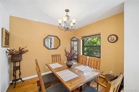 $689,999 | 71-34 162nd Street, Unit 3 | Pomonok