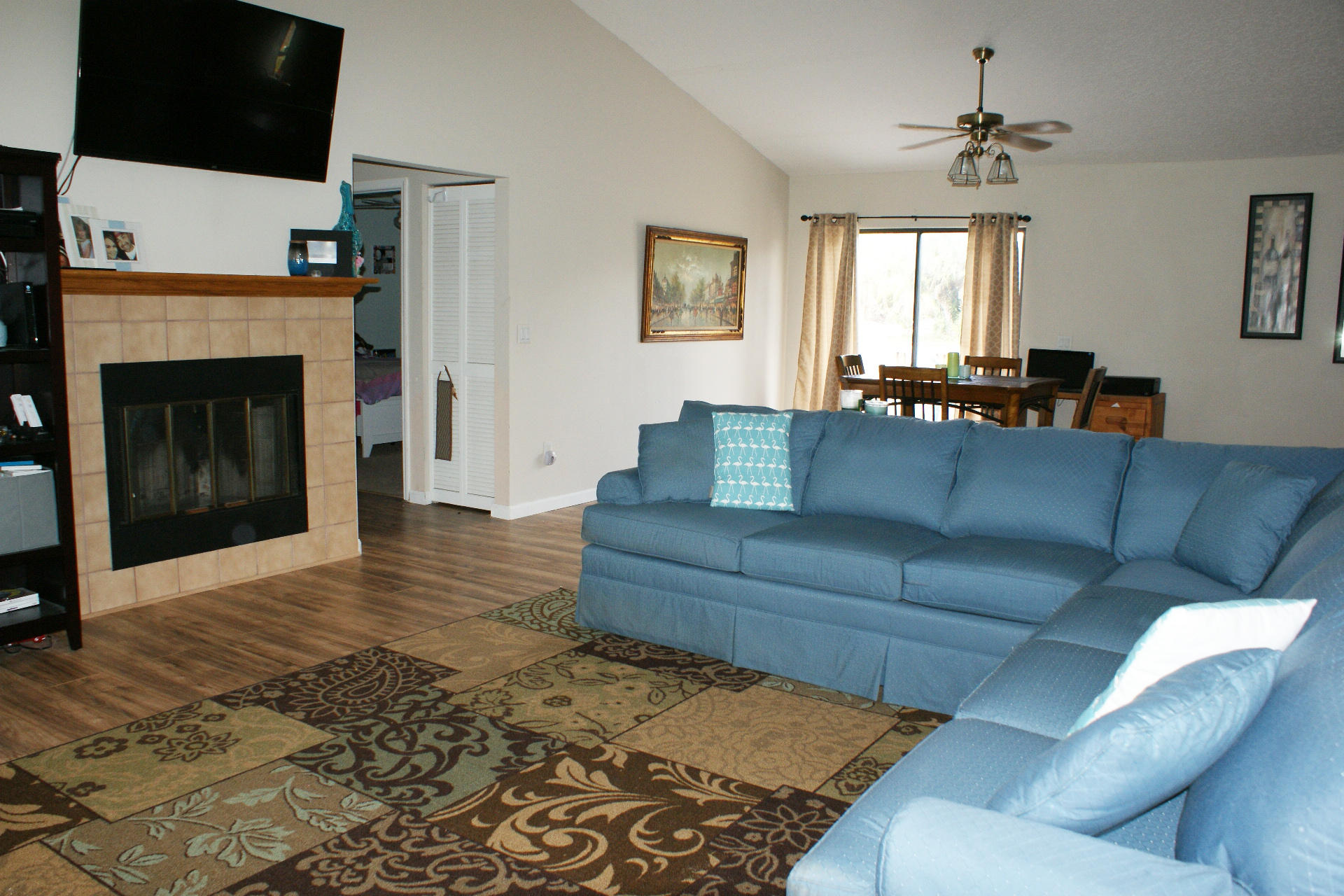 6387 Indian Trail Ranch Road Loxahatchee, FL 33470 - Photo 4 of 12 Living Room