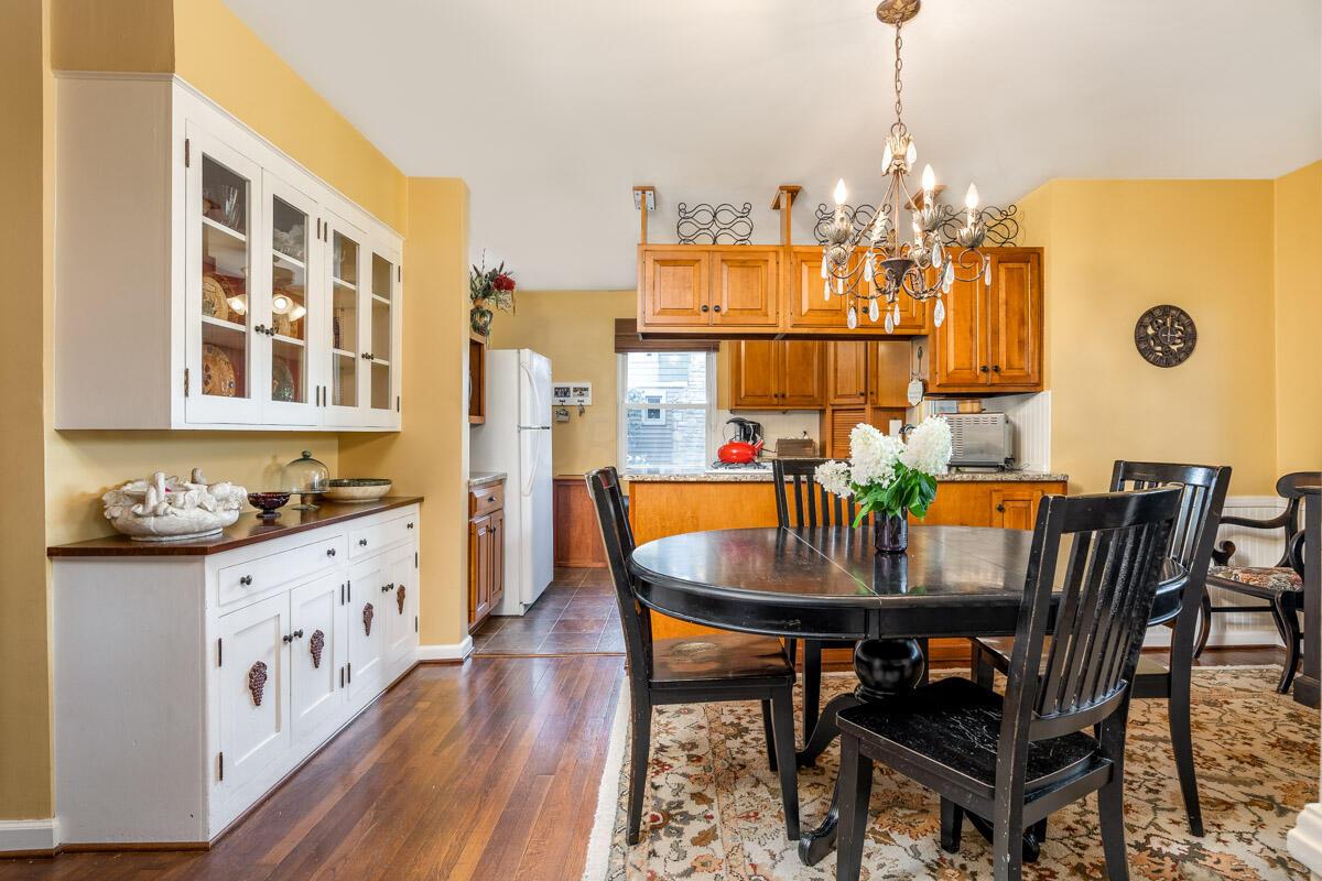 102 James Road Columbus, OH 43230 - Photo 9 of 46