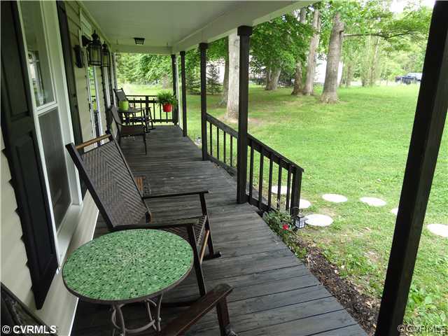 6144 Orchard Road New Kent, VA 23124 - Photo 19 of 22 Porch - Full country porch!!
