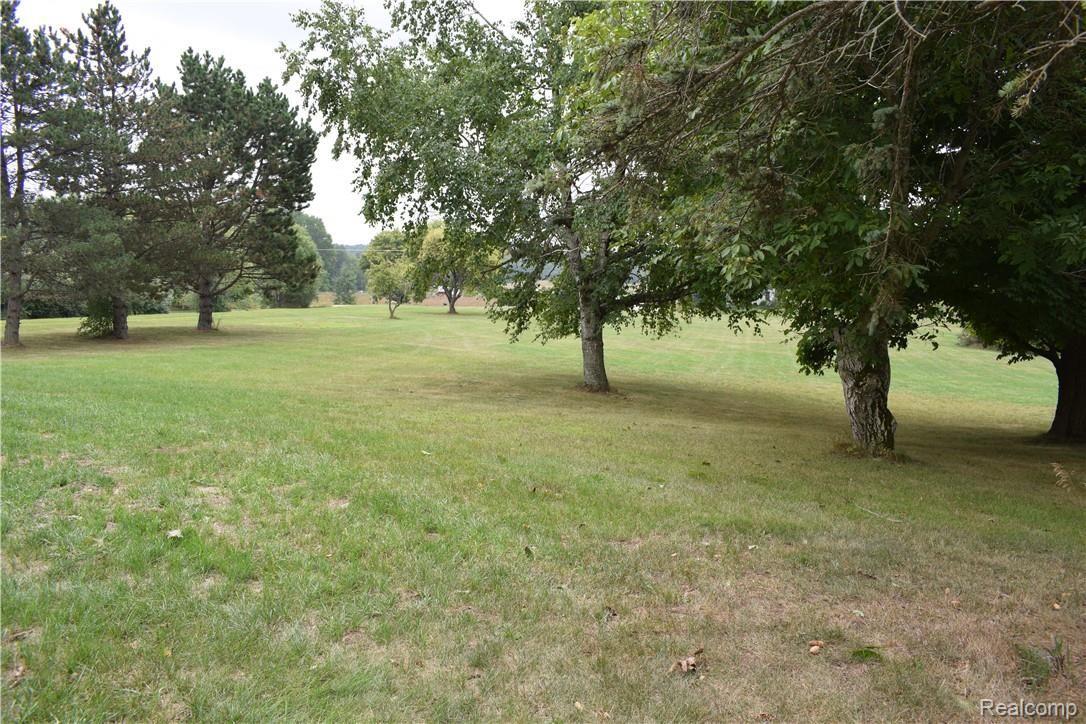 11715 Hibner Road Hartland, MI 48353 - Photo 25 of 47 29.JPG