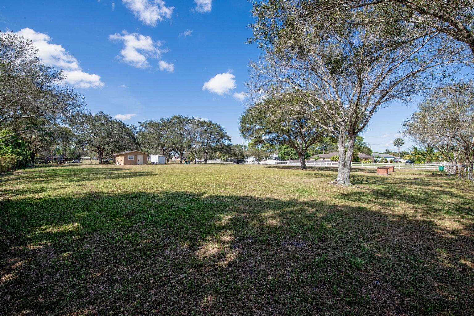355 Gokchoff Road Fort Pierce, FL 34945 - Photo 2 of 9 20231109142517340275000000-o