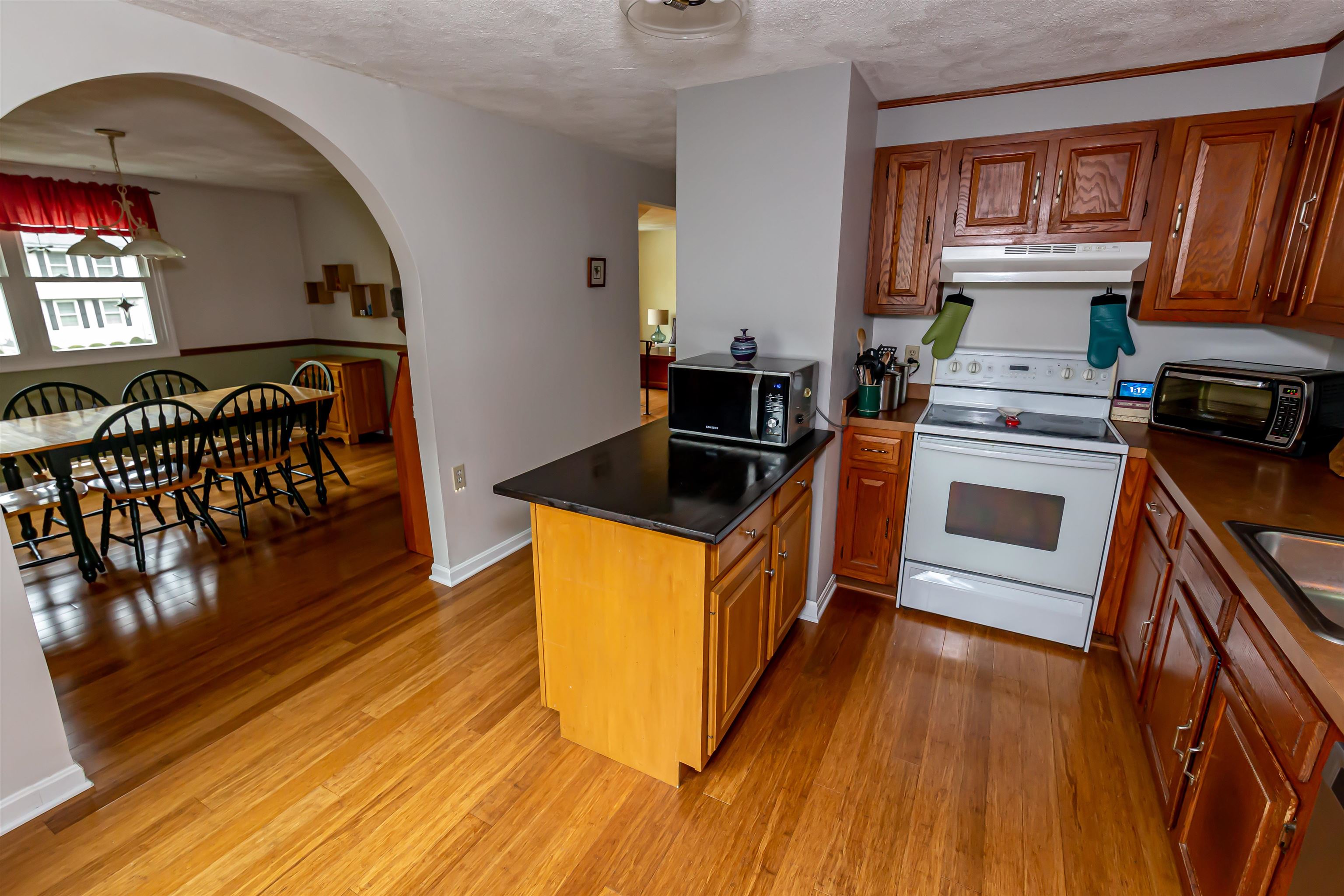5 Pollard Road Nashua, NH 03062 - Photo 16 of 32