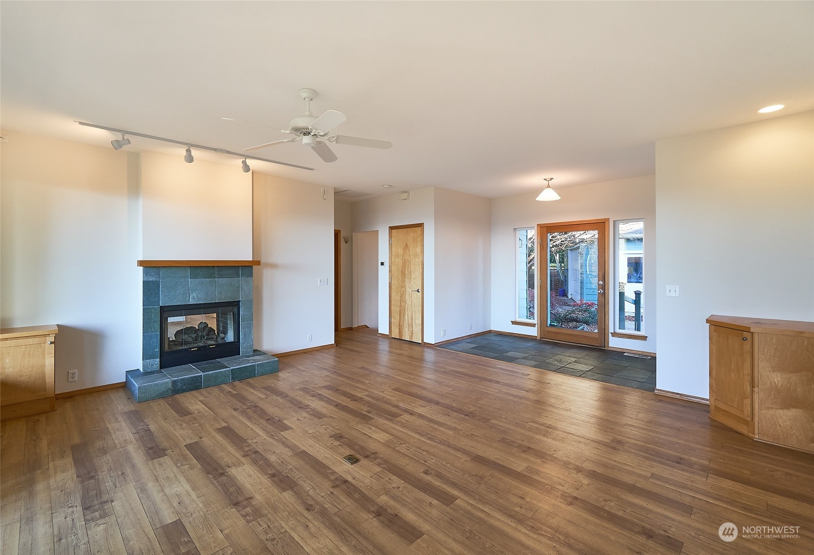 37730 Olympic View Road Northeast Hansville, WA 98340 - Photo 10 of 37 Gallery Image 10