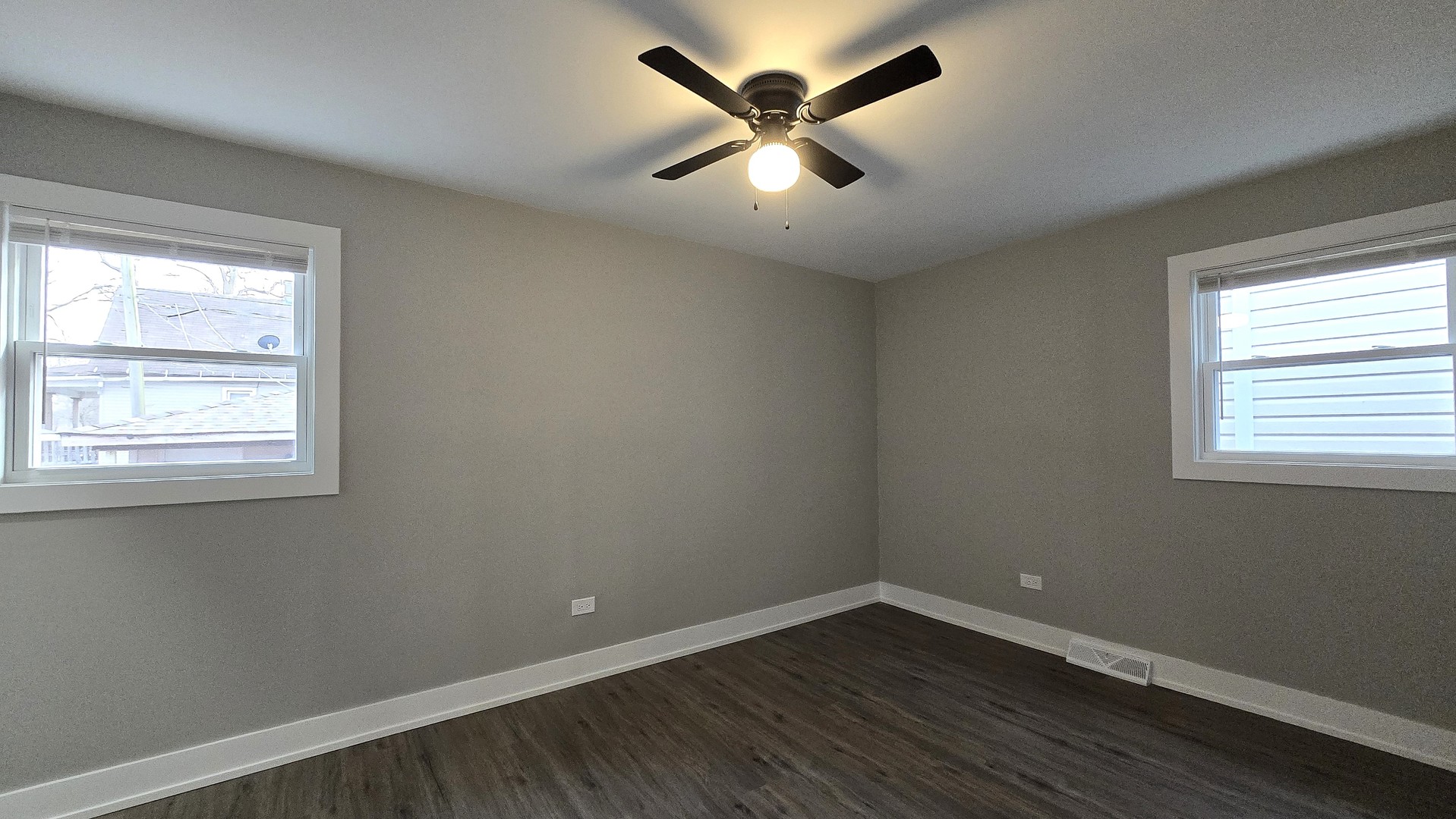 237 West 117th Street Chicago, IL 60628 - Photo 15 of 29