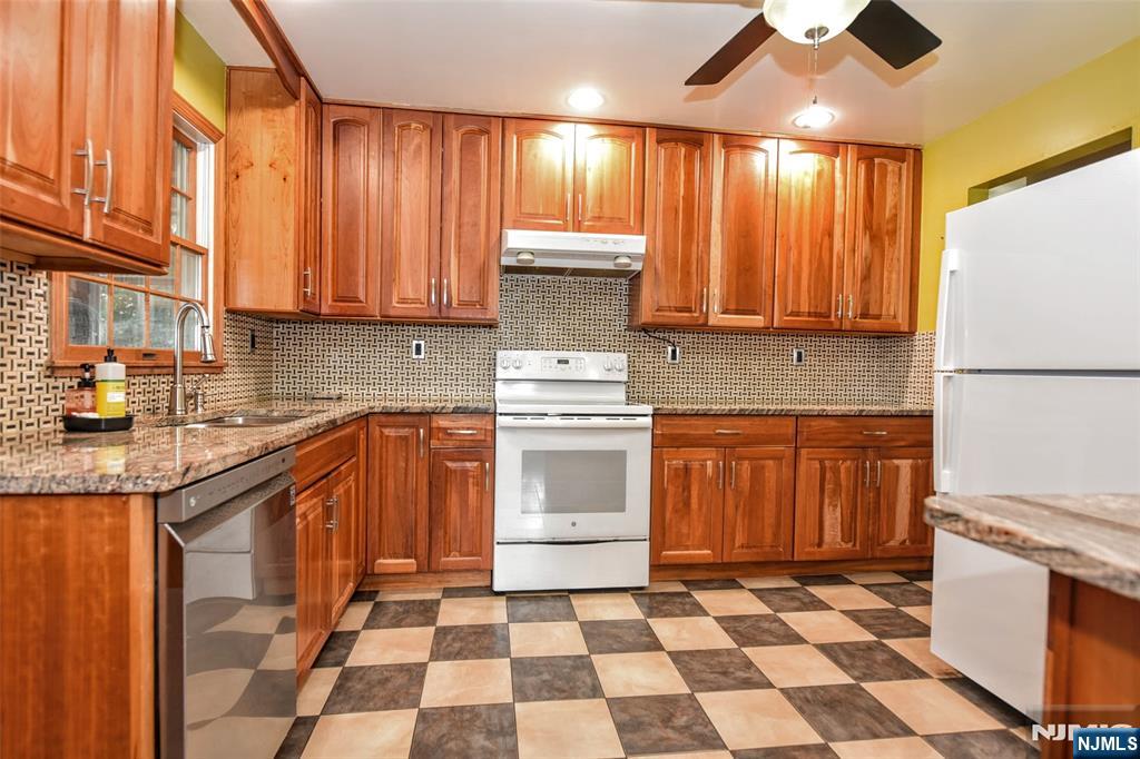 419 Main Avenue Wood-Ridge, NJ 07075 - Photo 12 of 32 Gallery Image 12