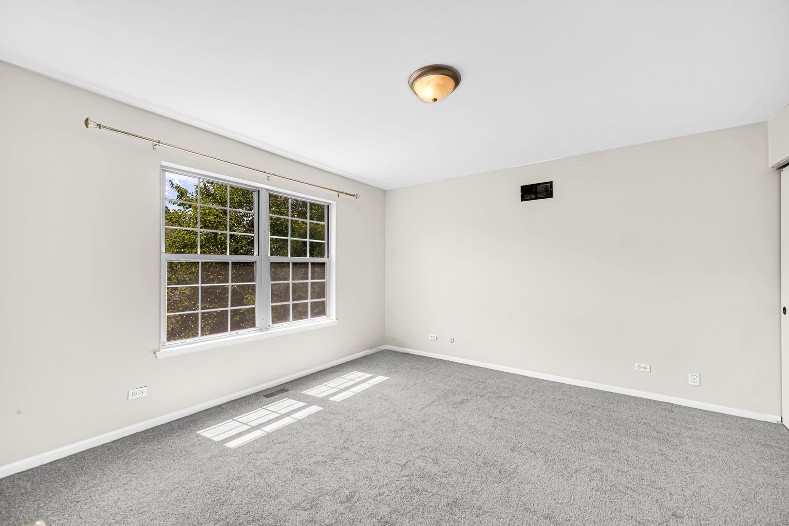 642 Dunham Road Gurnee, IL 60031 - Photo 12 of 23