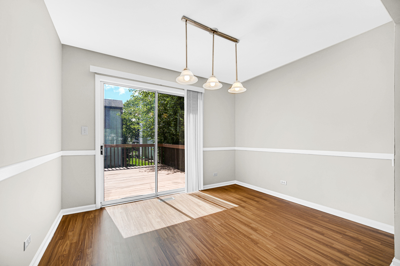 642 Dunham Road Gurnee, IL 60031 - Photo 6 of 23