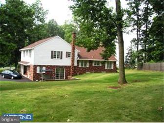 487 Godshall Road Souderton, PA 18964 - Photo 8 of 11 Exterior Back