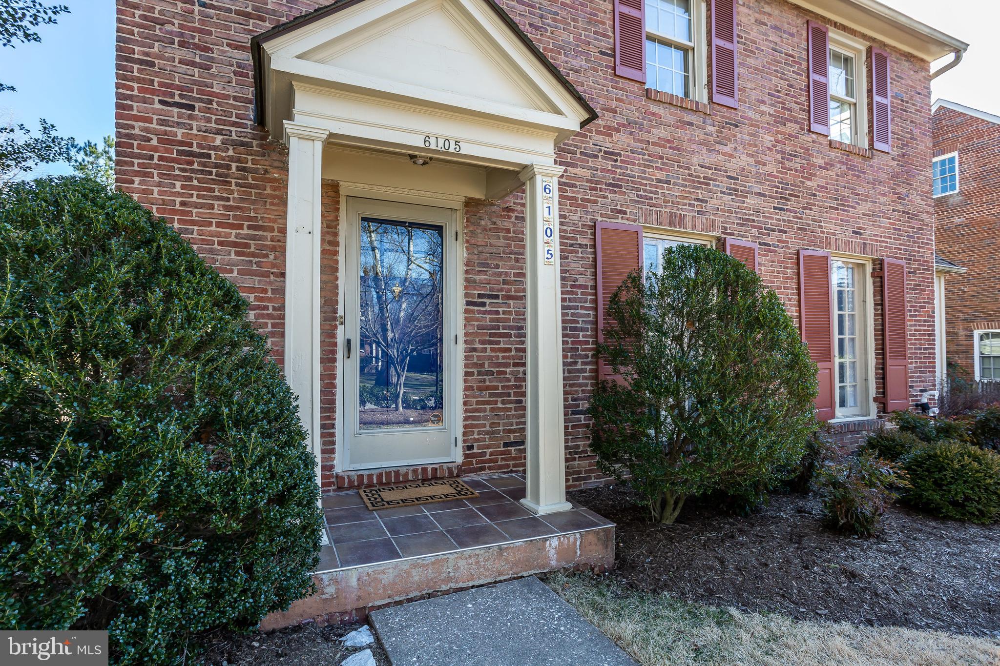 6105 Pinehurst Road Baltimore, MD 21212 - Photo 4 of 51