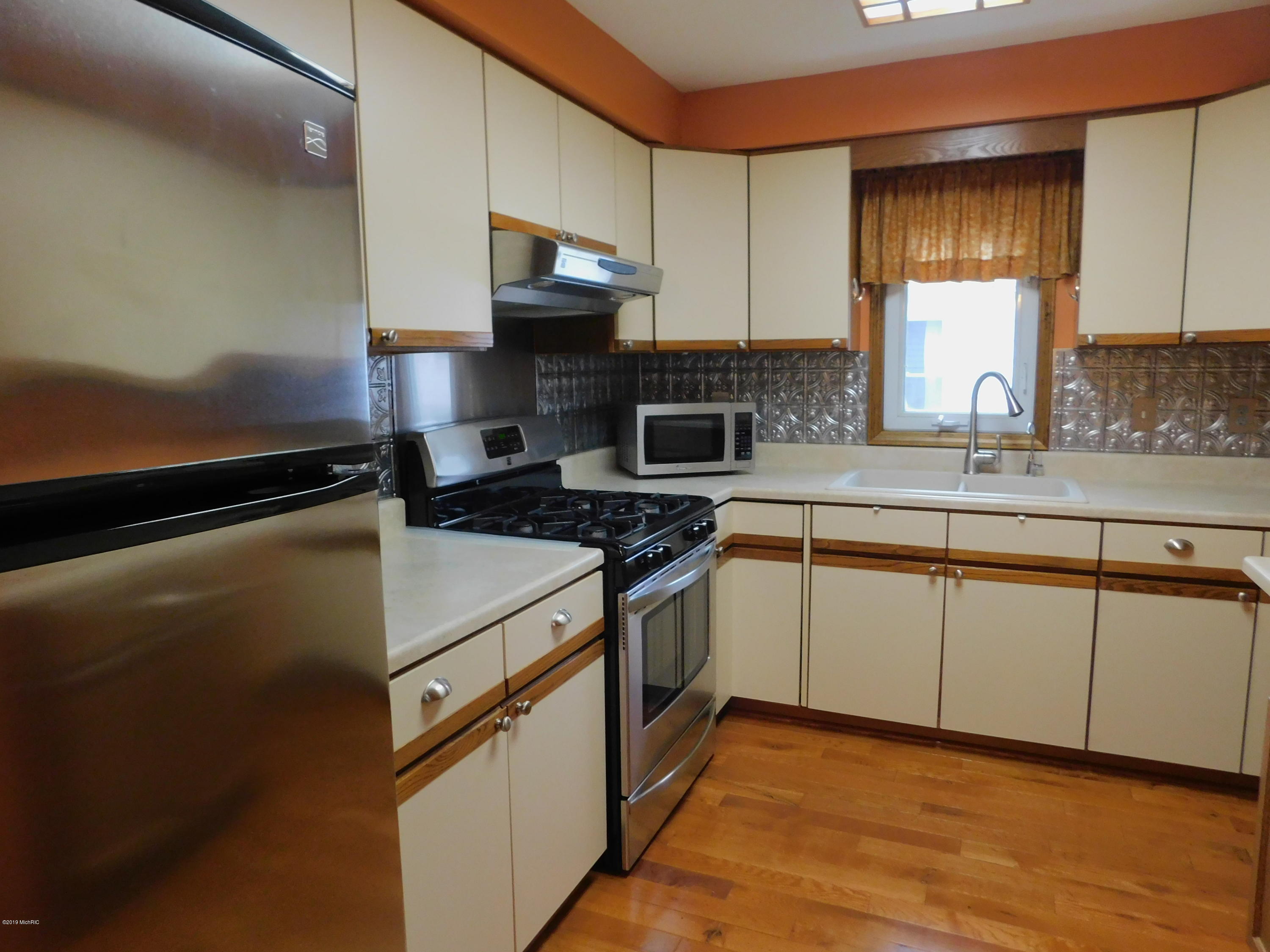 227 North Ruggles Street Bronson, MI 49028 - Photo 19 of 54 Moon 026