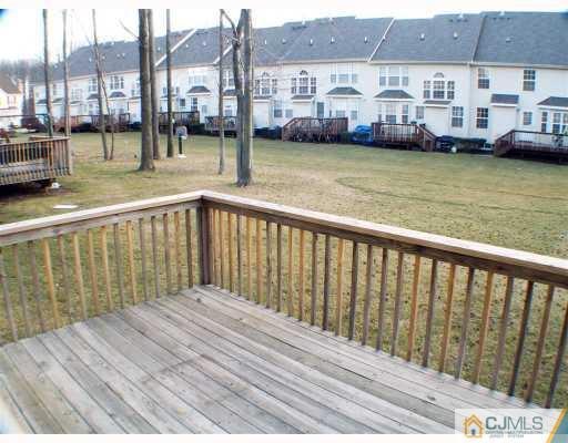 331 Hawthorne Road North Brunswick, NJ 08902 - Photo 3 of 10