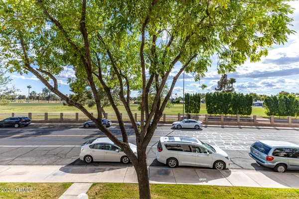 $244,990 | 1920 West Lindner Avenue, Unit 207, Mesa, AZ 85202