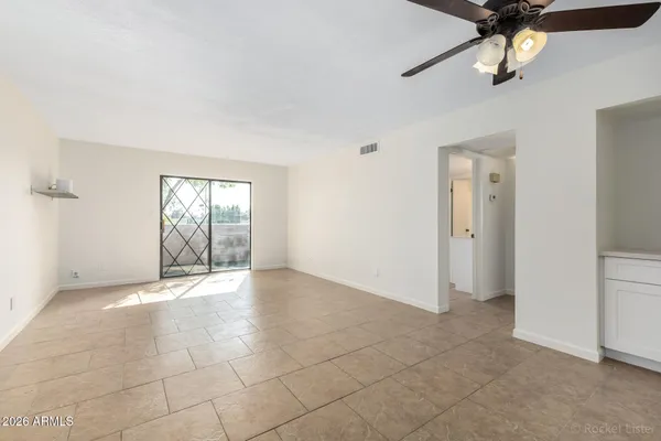 $244,990 | 1920 West Lindner Avenue, Unit 207, Mesa, AZ 85202