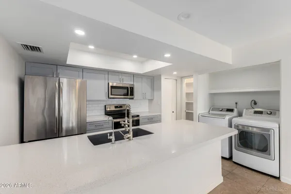 $244,990 | 1920 West Lindner Avenue, Unit 207, Mesa, AZ 85202