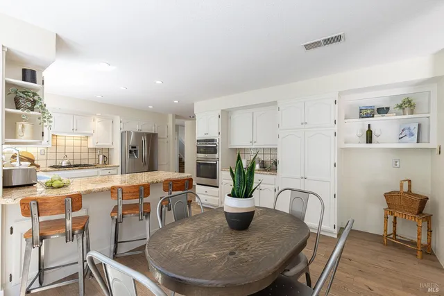 $1,575,000 | 1018 Oakmont Court, Napa, CA 94559