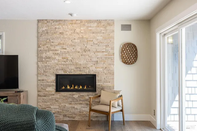 $1,575,000 | 1018 Oakmont Court, Napa, CA 94559