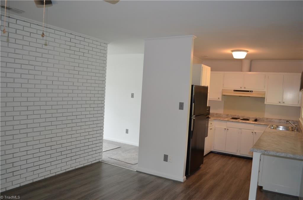 1702 Whitman Road Greensboro, NC 27405 - Photo 7 of 23 Gallery Image 7