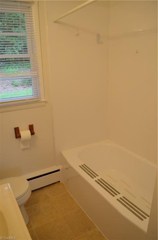1702 Whitman Road Greensboro, NC 27405 - Photo 10 of 23 Hall bathroom