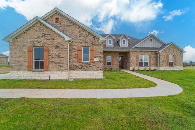 $639,990 | 221 Marie Lane, Waxahachie, TX 75167