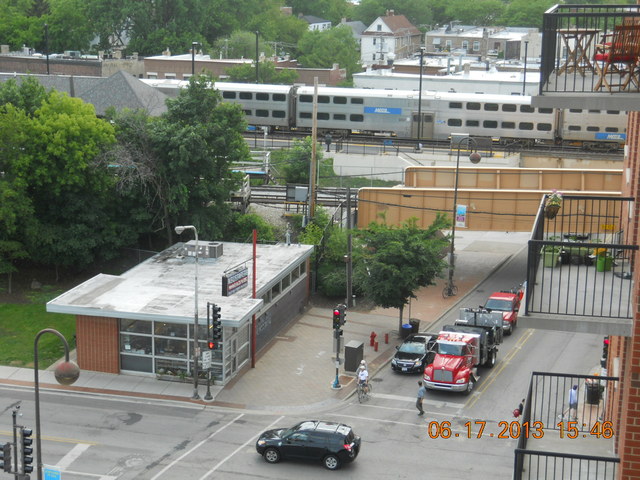 515 Main Street, Unit 706 Evanston, IL 60202 - Photo 10 of 19