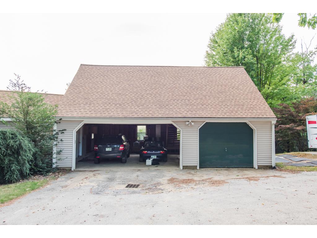 29 Ring Road Chichester, NH 03258 - Photo 3 of 36