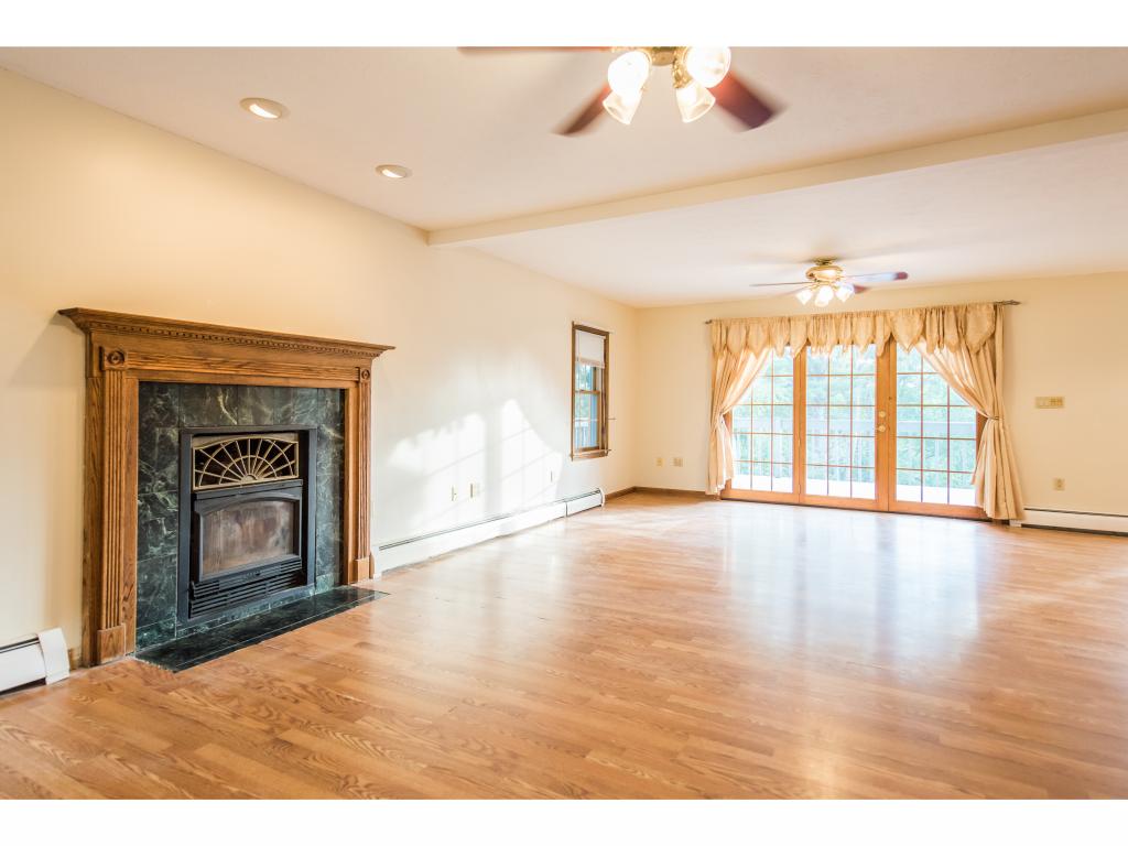 29 Ring Road Chichester, NH 03258 - Photo 4 of 36