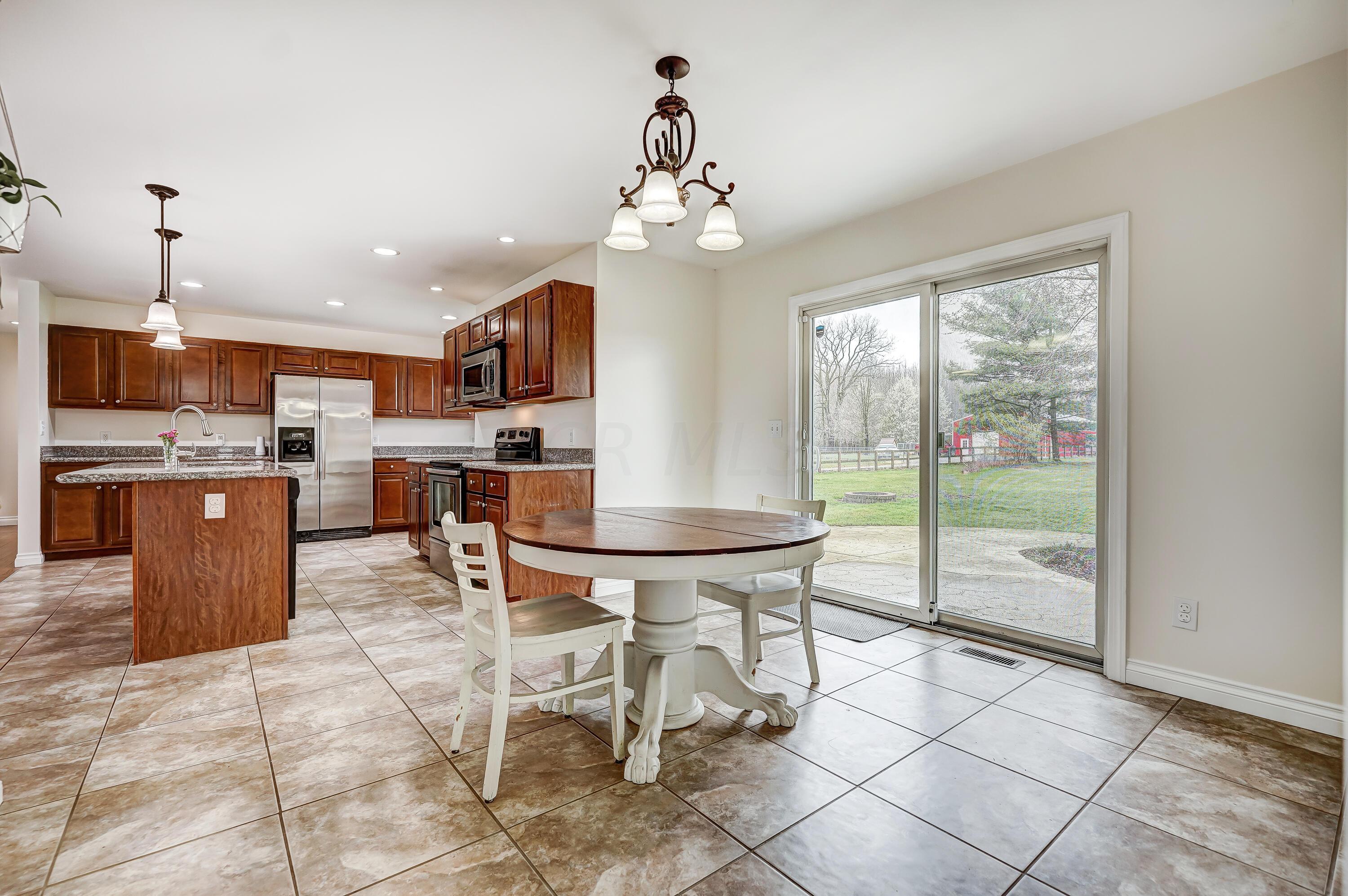 3720 Bunty Station Road Delaware, OH 43015 - Photo 19 of 49 Eating Space