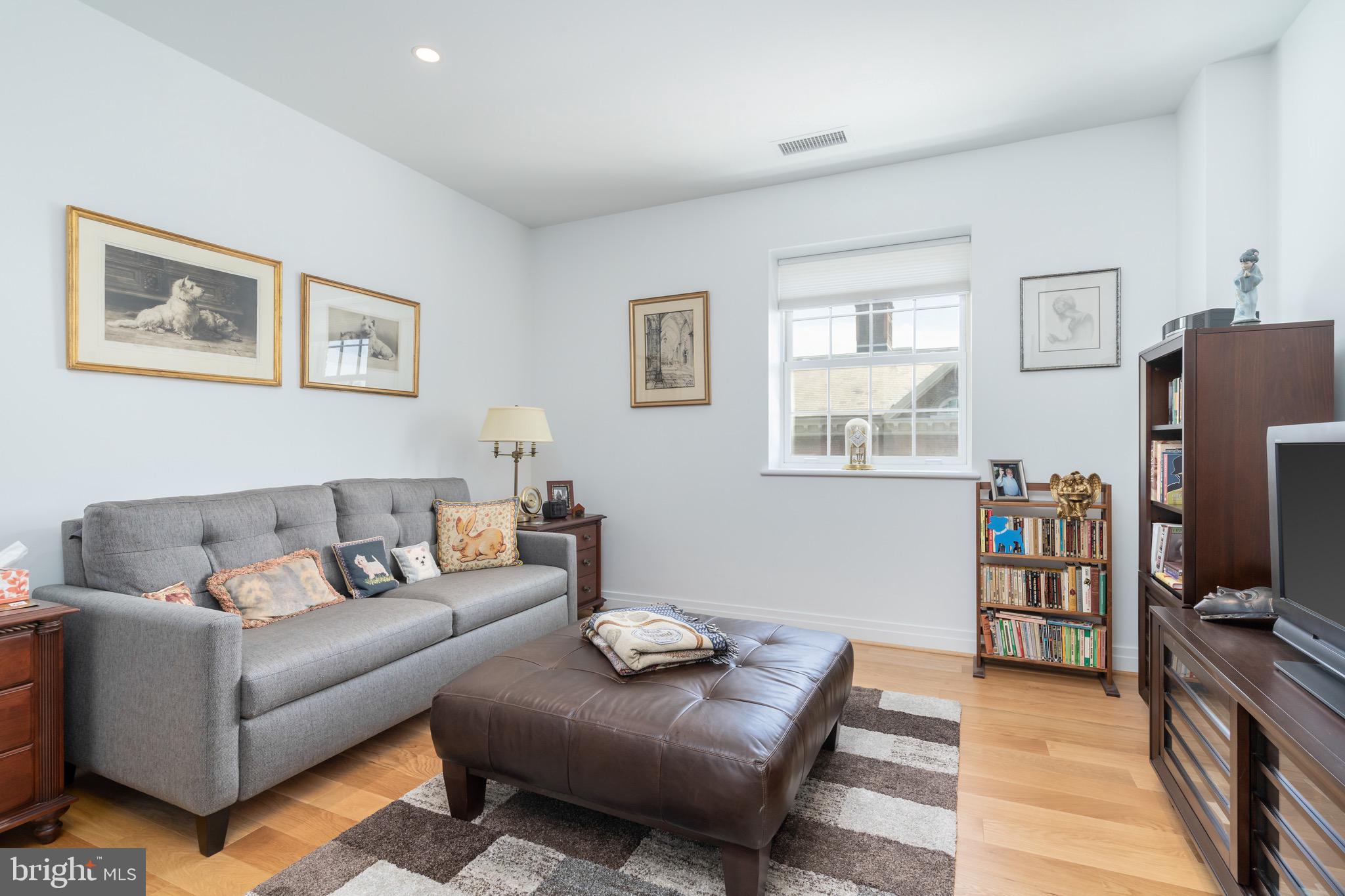 3052 R Street Northwest, Unit 306 Washington, DC 20007 - Photo 36 of 38