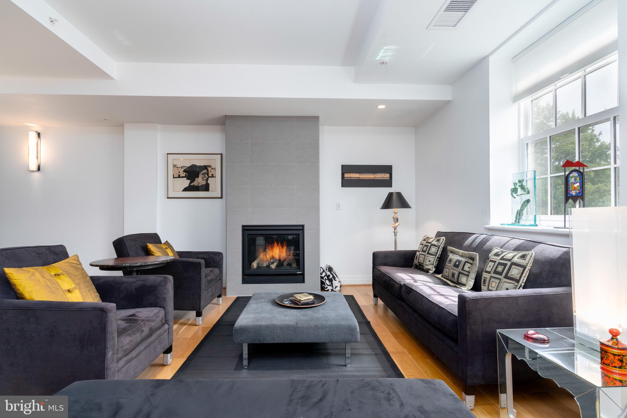 3052 R Street Northwest, Unit 306 Washington, DC 20007 - Photo 8 of 38